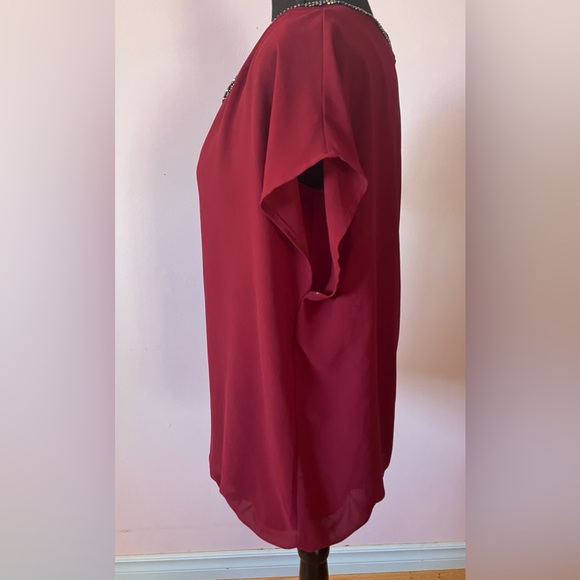 Ricki’s burgundy short sleeved top with split back Size L - Picture 3 of 6